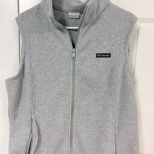Columbia Light Gray Fleece Vest